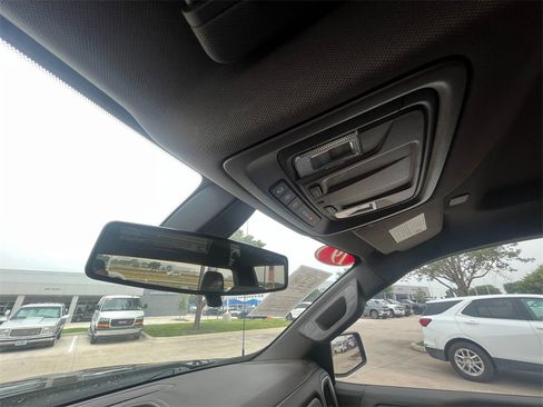 Used 2019 Chevrolet Silverado 1500 LT w/ Texas Edition image 53