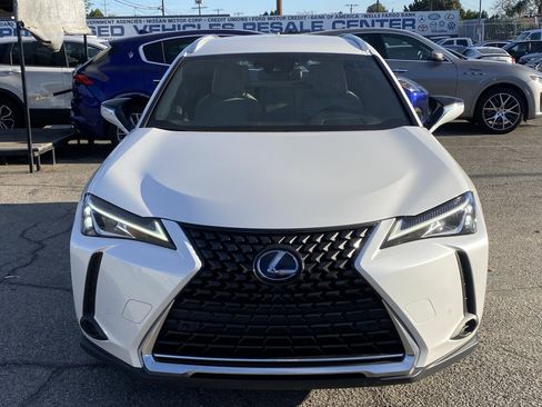 Used 2022 Lexus UX 250h image 3