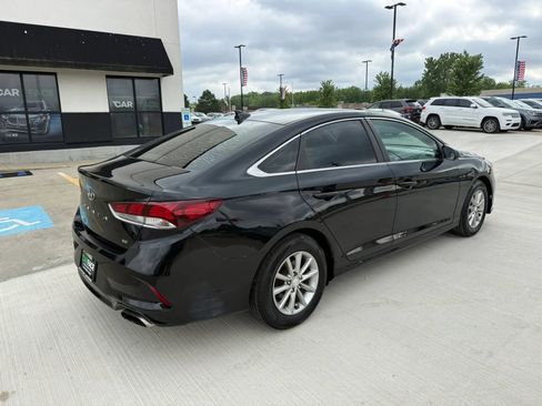 Used 2018 Hyundai Sonata SE FWD image 14