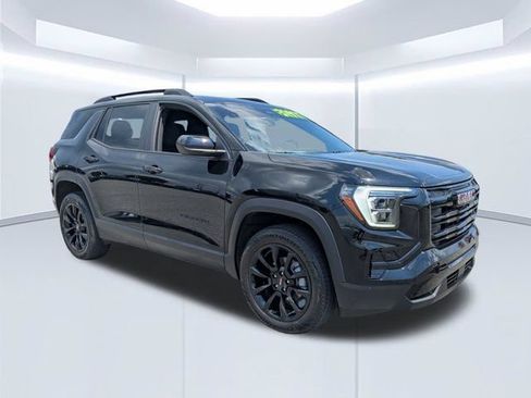 Used 2025 GMC Terrain Elevation w/ Elevation Premium Package AWD/4WD image 2