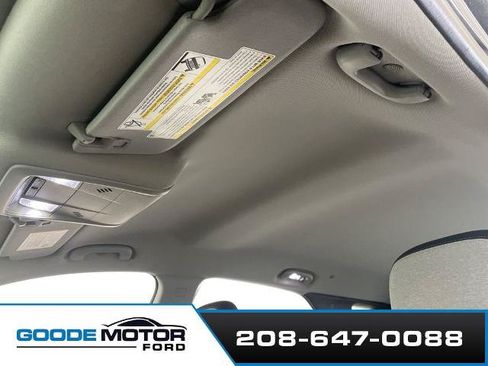 Used 2022 Chevrolet Equinox LS AWD/4WD image 18