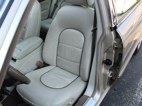 Used 2001 Jaguar XJ RWD image 21