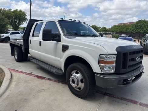 Used 2009 Ford F350 Lariat RWD image 1
