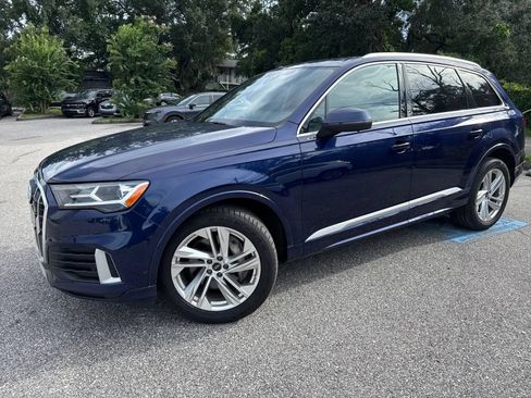 Used 2023 Audi Q7 2.0T Premium w/ Convenience Package AWD/4WD image 3