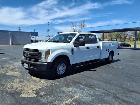 Used 2017 Ford F250 XL image 6