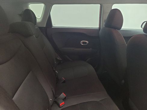 Used 2019 Kia Soul FWD image 19