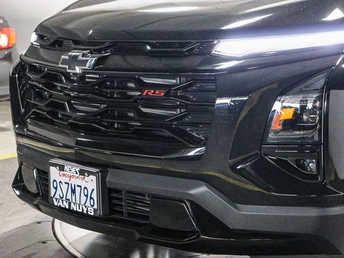 Used 2025 Chevrolet Equinox RS w/ Safety and Technology Package FWD image 8