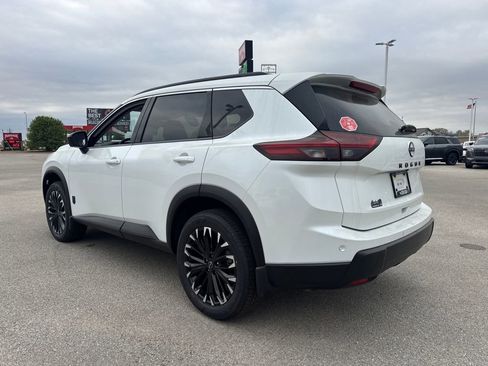 New 2026 Nissan Rogue SV image 4