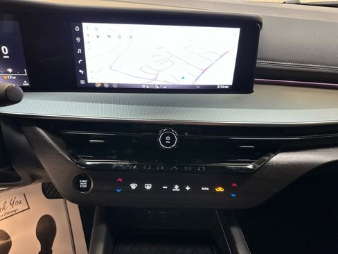 New 2025 Nissan Murano SL image 6