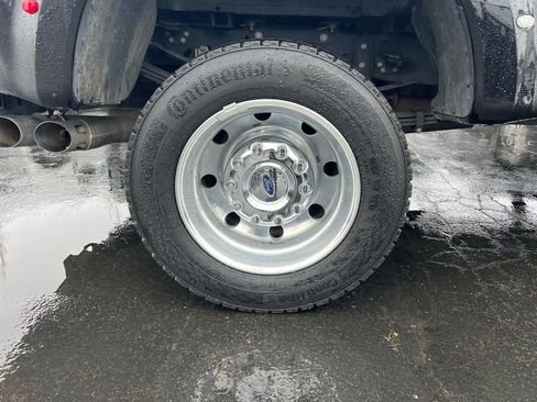 Used 2024 Ford F450 Platinum image 20