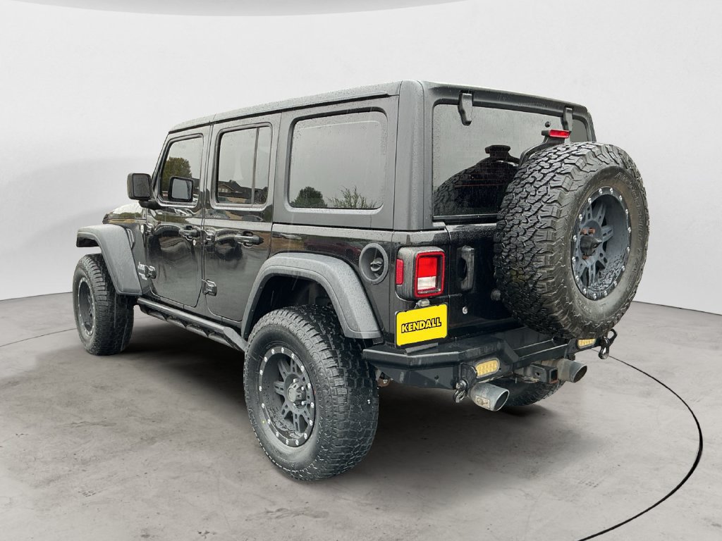 Used 2018 Jeep Wrangler Unlimited Sport AWD/4WD image 7
