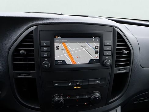Used 2023 Mercedes-Benz Metris Passenger image 21