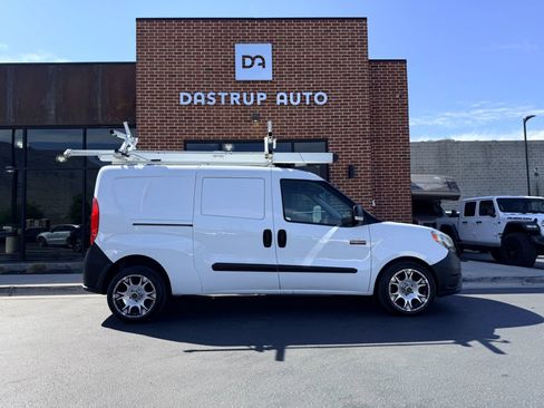 Used 2019 RAM ProMaster City Tradesman FWD image 9