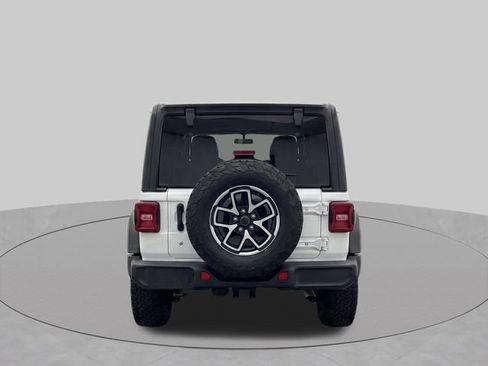 Used 2025 Jeep Wrangler Unlimited Rubicon AWD/4WD image 6