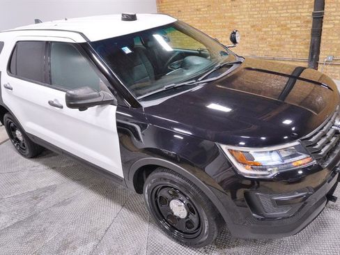 Used 2019 Ford Explorer Police AWD image 7