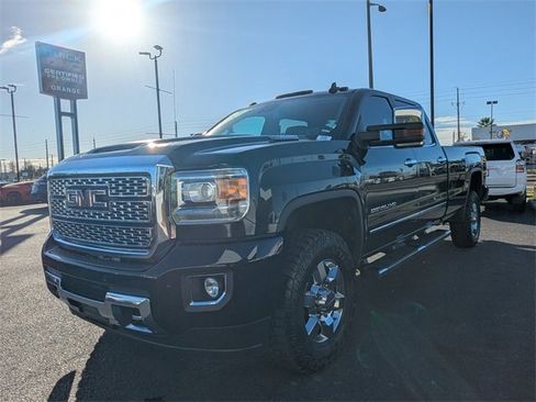 Used 2019 GMC Sierra 3500 Denali w/ Duramax Plus Package image 8