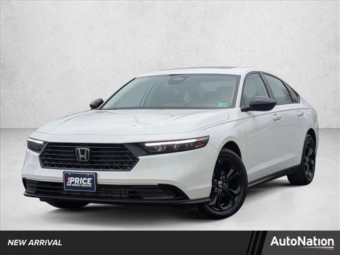 Used 2025 Honda Accord SE image 1