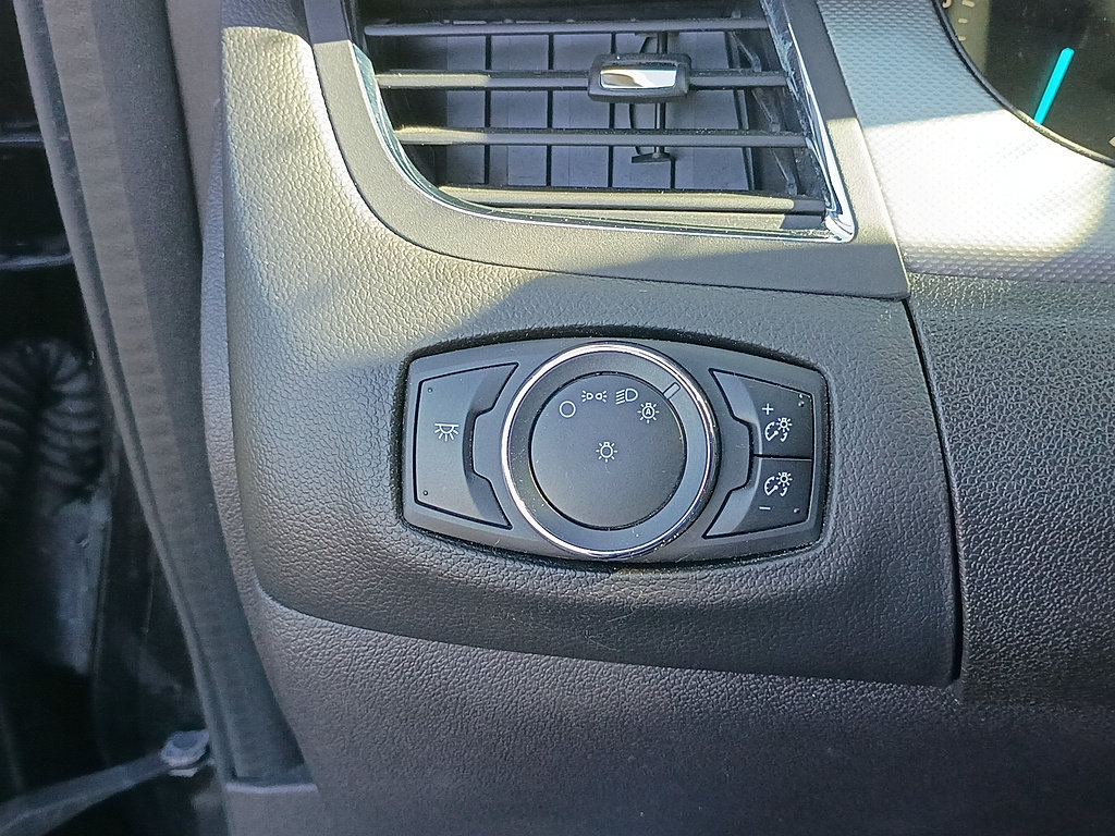 Used 2014 Ford Edge SEL FWD image 18