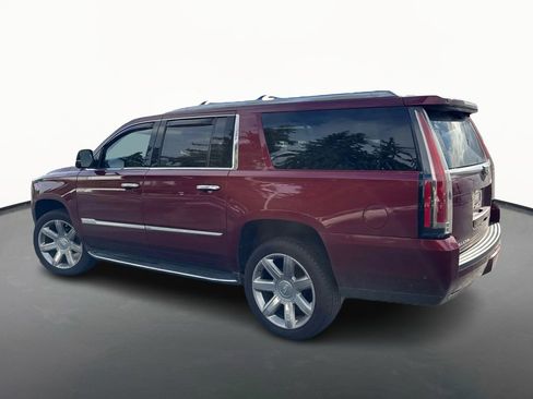 Used 2020 Cadillac Escalade ESV Premium Luxury image 5