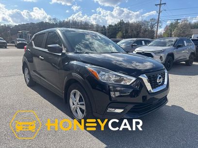 Used 2020 Nissan Kicks S