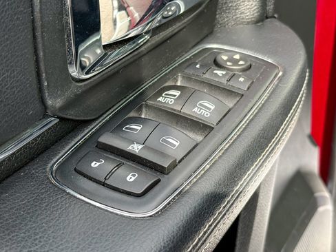 Used 2017 RAM 1500 Laramie w/ Convenience Group AWD/4WD image 17