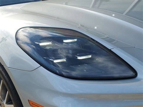 Certified 2024 Porsche Panamera image 15