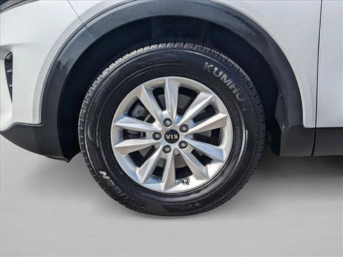 Used 2020 Kia Sorento L image 25