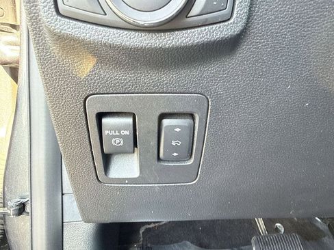 Used 2019 Ford F150 XLT w/ Equipment Group 302A Luxury AWD/4WD image 23