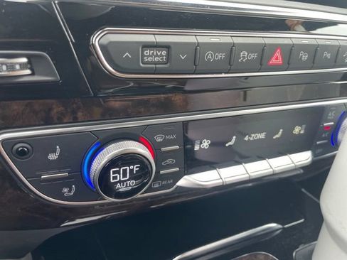 Used 2019 Audi Q7 3.0T Prestige w/ Prestige Package AWD/4WD image 9