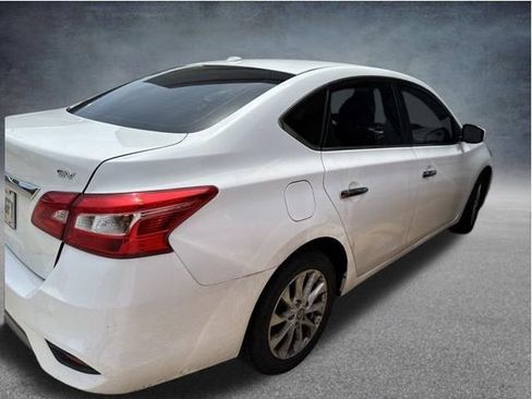 Used 2019 Nissan Sentra SV FWD image 6