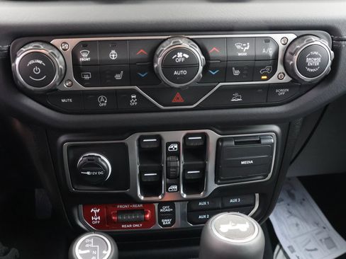 New 2026 Jeep Wrangler Unlimited Rubicon AWD/4WD image 17