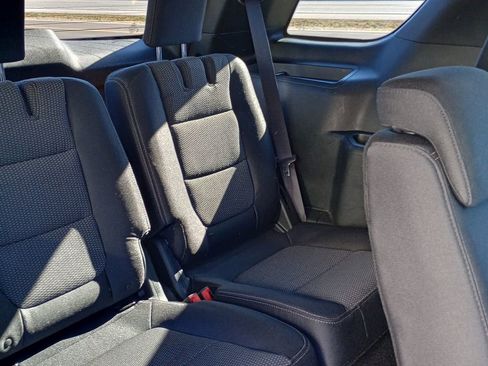 Used 2019 Ford Explorer XLT w/ Class III Trailer Tow Package image 18