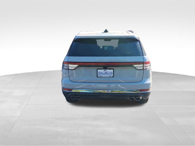 New 2027 Lincoln Aviator AWD image 5