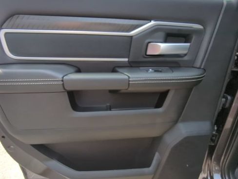 New 2026 RAM 2500 Big Horn AWD/4WD image 33