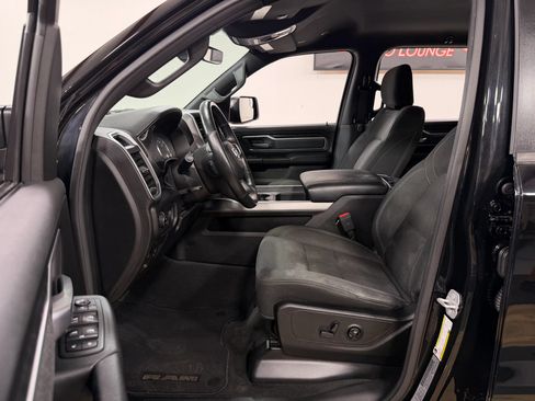 Used 2020 RAM 1500 Big Horn AWD/4WD image 12