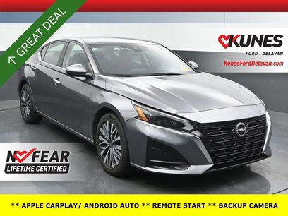 Used 2023 Nissan Altima 2.5 SV