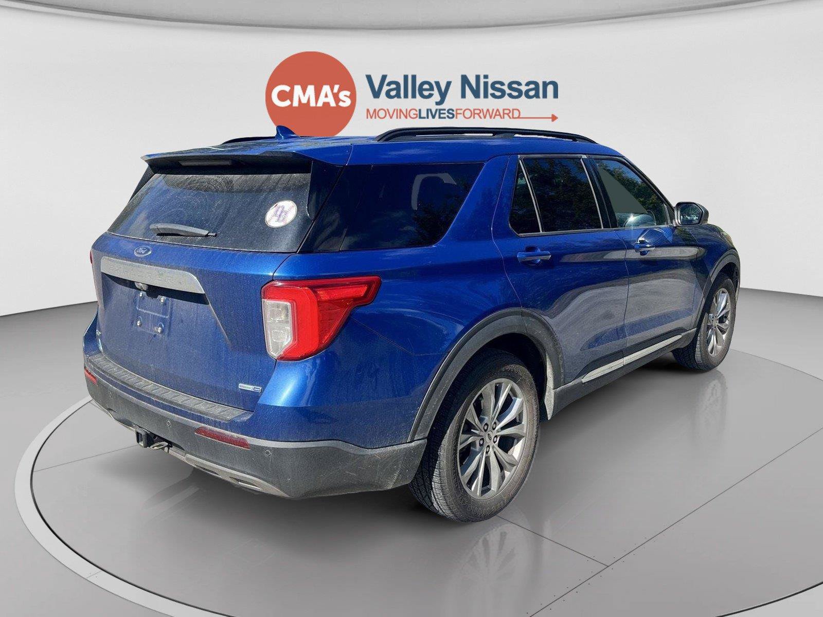 Used 2020 Ford Explorer XLT w/ Equipment Group 202A AWD/4WD image 5