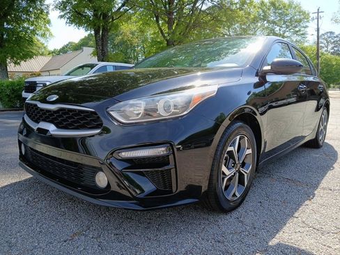 Used 2019 Kia Forte LXS image 2