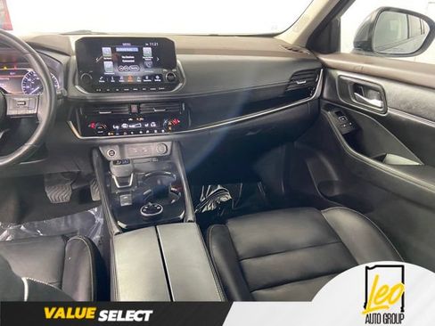 Used 2022 Nissan Rogue SL w/ SL Premium Package AWD/4WD image 11