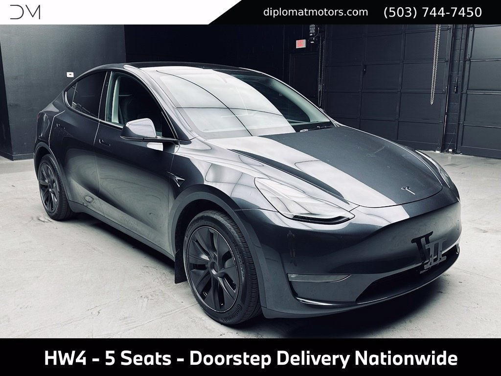 Used 2025 Tesla Model Y Long Range AWD/4WD image 9