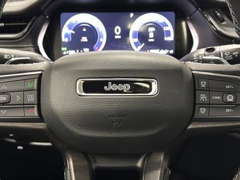 New 2026 Jeep Grand Cherokee Limited w/ Luxury Tech Group II image 16