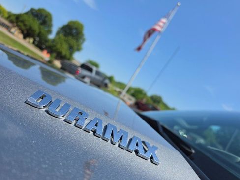 Used 2025 Chevrolet Silverado 1500 LTZ w/ LTZ Premium Package AWD/4WD image 9