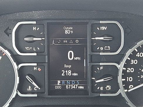 Used 2021 Toyota Tundra SR5 w/ Convenience Package RWD image 17