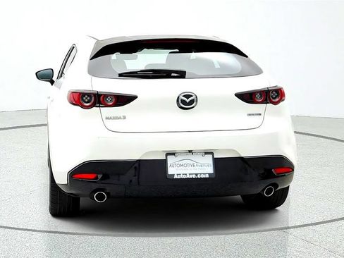 Used 2019 MAZDA MAZDA3 Hatchback FWD image 6