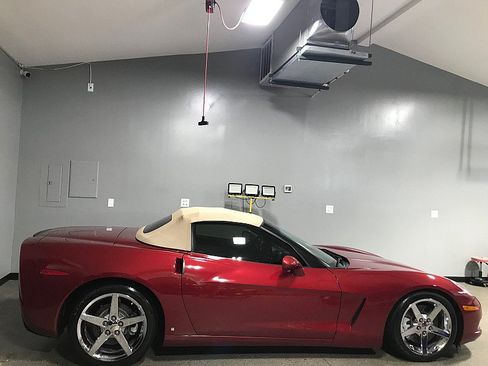 Used 2008 Chevrolet Corvette Convertible w/ Preferred Equipment Group RWD image 4