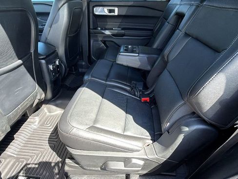 Used 2020 Ford Explorer Limited AWD/4WD image 16