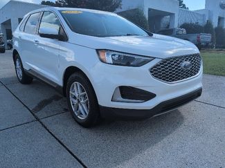 Used 2024 Ford Edge SEL image 1
