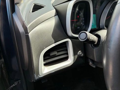 Used 2017 Chevrolet Equinox LT w/ Convenience Package image 14