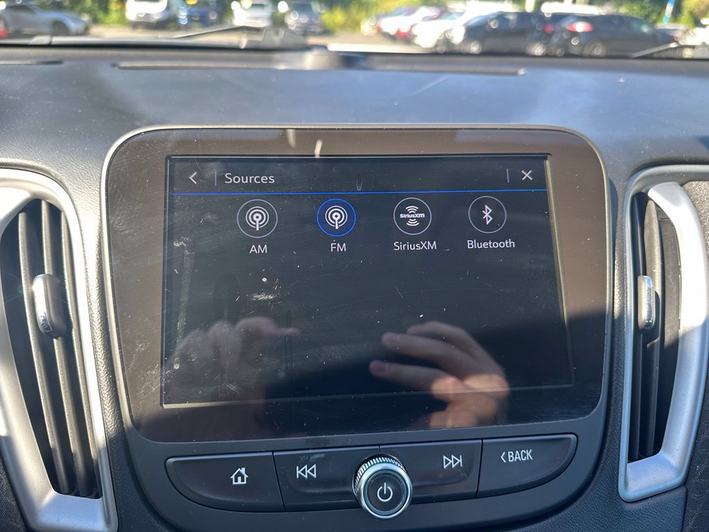 Used 2023 Chevrolet Malibu LT FWD image 14