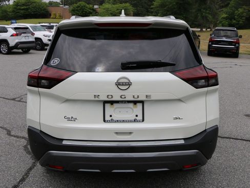 Used 2023 Nissan Rogue SL FWD image 4